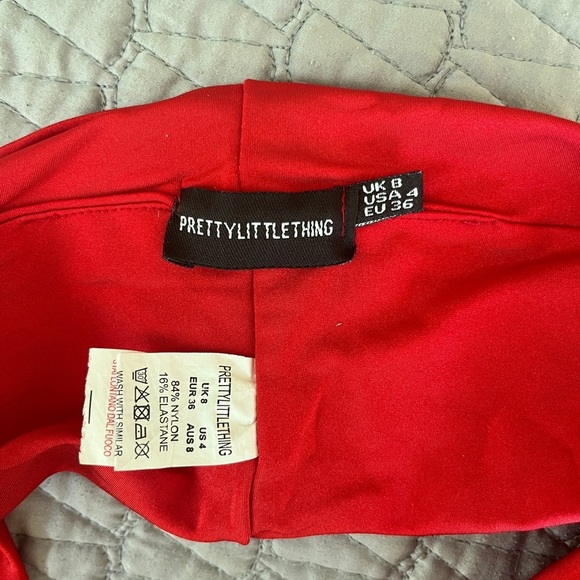 Pretty Little Thing 90s Bandeau Swimsuit - Picture 2 of 6